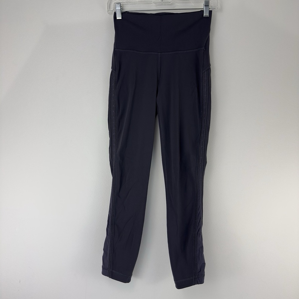 Lululemon‎ Women's High Rise Black Leggings Size 6 Mesh Detail